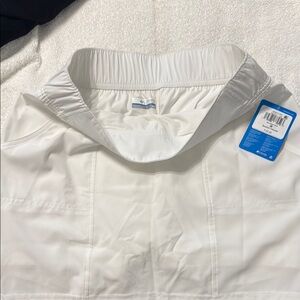 Columbia White Skort NWT